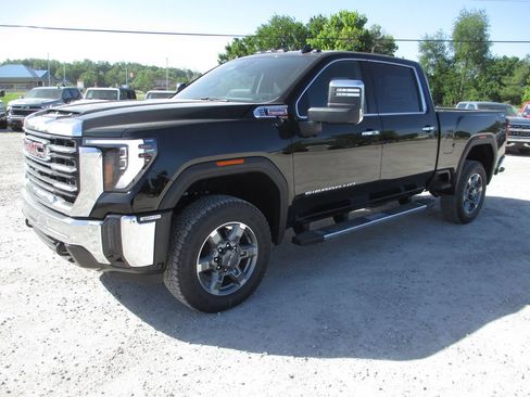 New 2026 GMC Sierra 3500 SLT w/ SLT Premium Package AWD/4WD image 11
