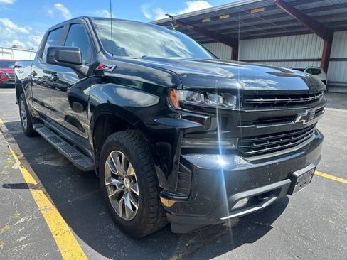Used 2019 Chevrolet Silverado 1500 RST AWD/4WD image 2