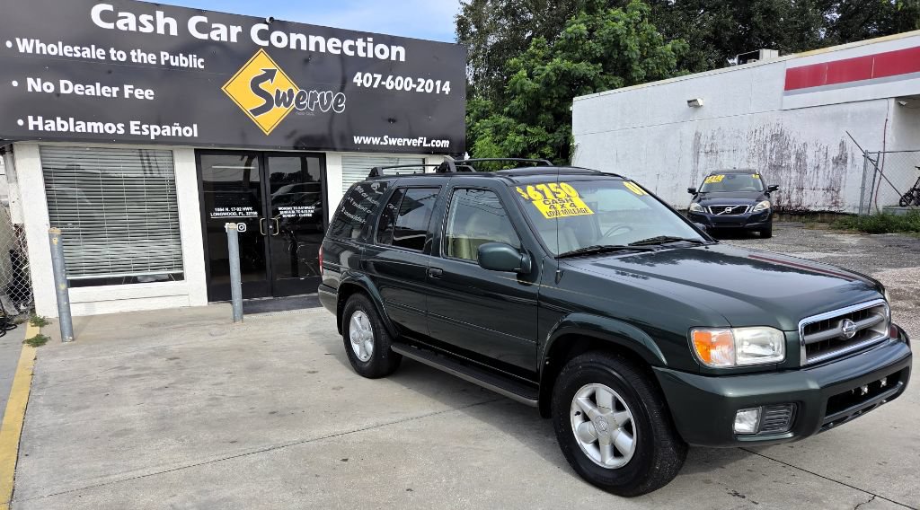 Used 2001 Nissan Pathfinder LE AWD/4WD image 4