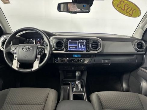Used 2023 Toyota Tacoma SR5 AWD/4WD image 11