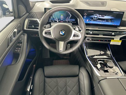 New 2026 BMW X7 xDrive40i w/ M Sport Package image 23