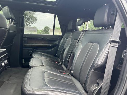 Used 2019 Ford Expedition Limited w/ Driver Assistance Package AWD/4WD image 26