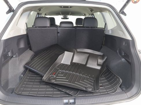 Used 2024 Volkswagen Tiguan SE image 49