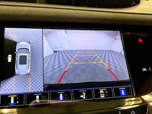 Used 2024 Cadillac XT6 Sport w/ LPO, Onyx Lite Package AWD/4WD image 30