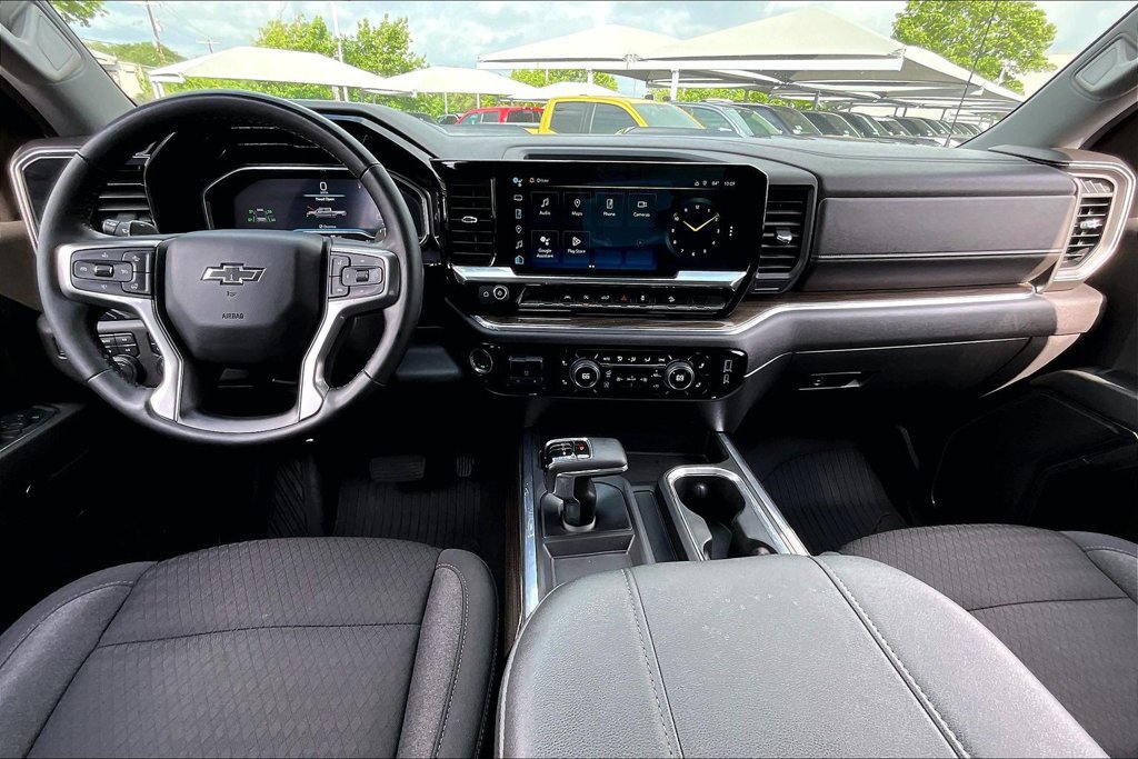 Used 2024 Chevrolet Silverado 1500 LT Trail Boss w/ Protection Package AWD/4WD image 20