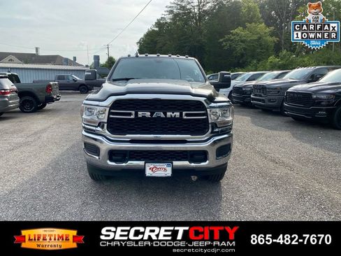 Used 2024 RAM 3500 Tradesman w/ Chrome Appearance Group AWD/4WD image 2