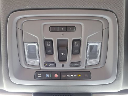 New 2026 GMC Sierra 2500 Denali w/ Technology Package AWD/4WD image 33