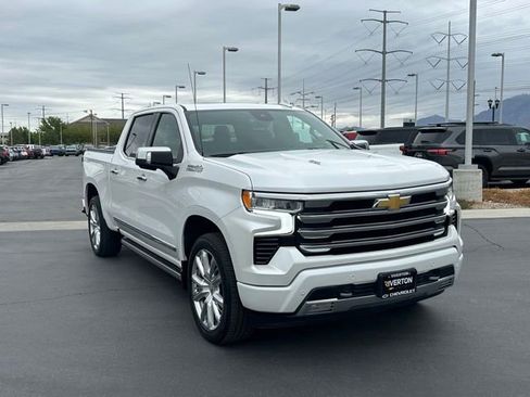 Certified 2024 Chevrolet Silverado 1500 High Country w/ High Country Premium Package AWD/4WD image 29