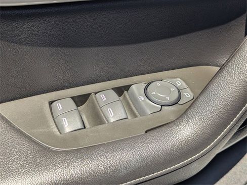 Used 2025 Chevrolet Blazer LT image 24