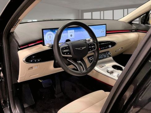 Used 2026 Genesis GV70 2.5T Select image 17