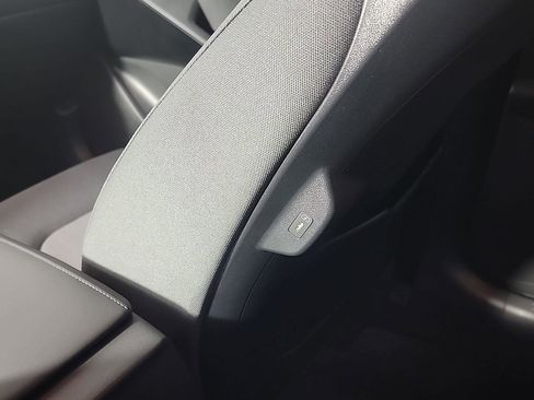 Used 2025 Kia Niro LX image 21