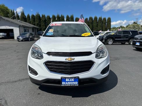 Used 2017 Chevrolet Equinox LS AWD/4WD image 2