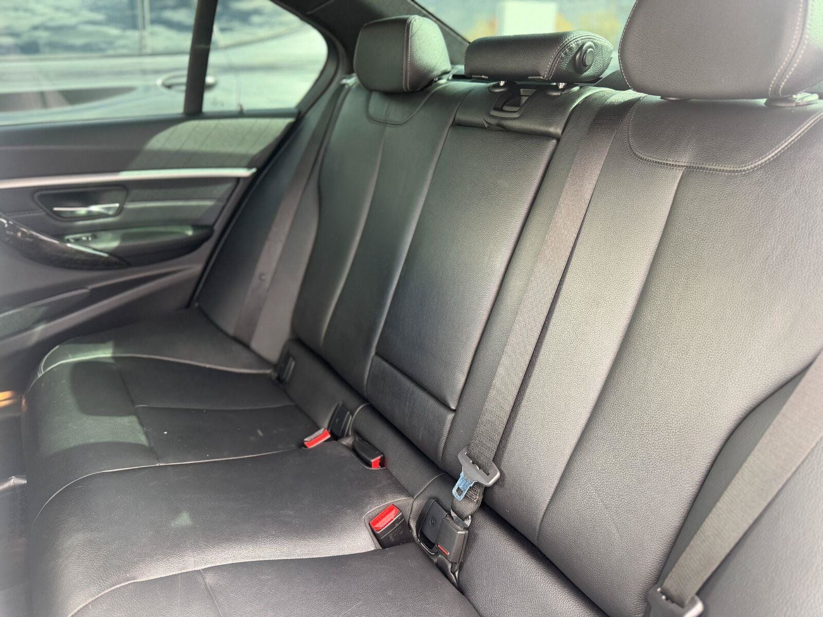 Used 2018 BMW 340i xDrive Sedan AWD/4WD image 20