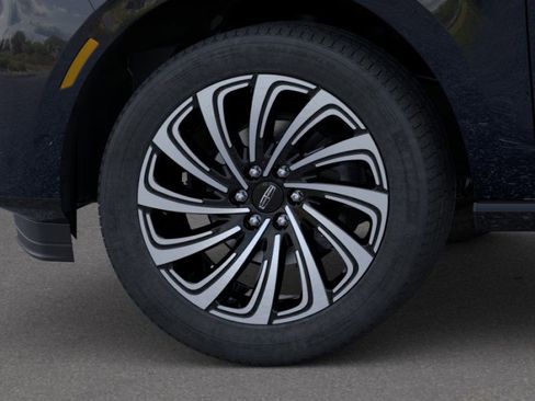 New 2025 Lincoln Navigator Black Label image 19