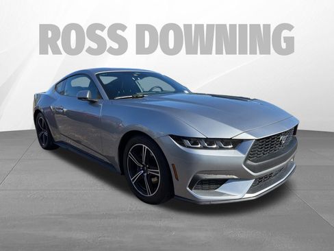 Used 2024 Ford Mustang Coupe image 3