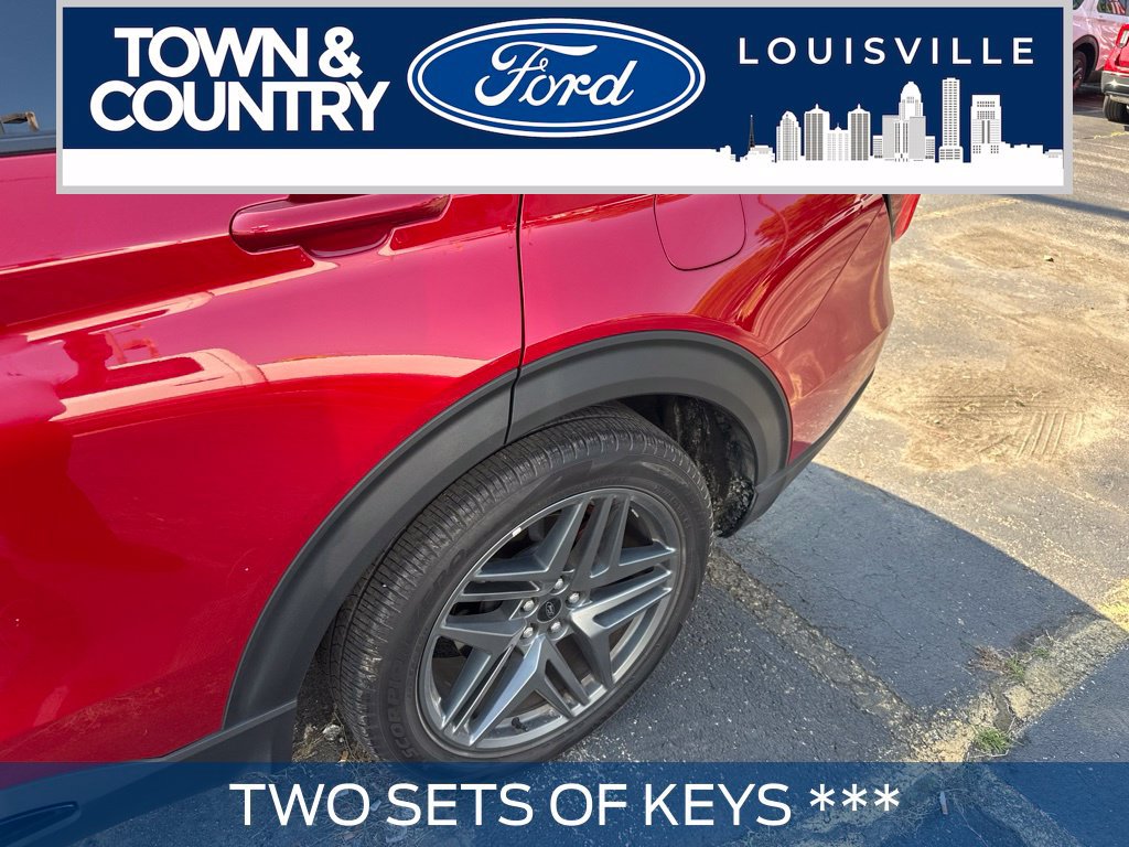 Used 2025 Ford Explorer ST-Line w/ Premium Package RWD image 4