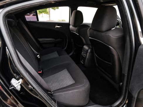 Used 2021 Dodge Charger R/T w/ Blacktop Package RWD image 38