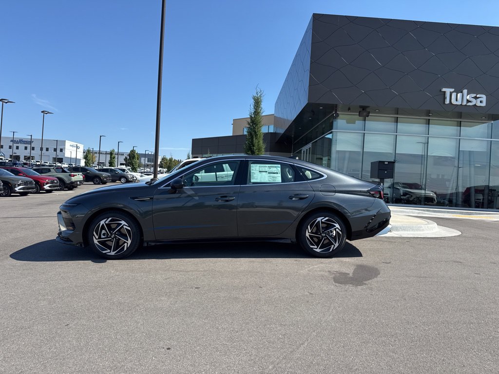 New 2026 Hyundai Sonata SEL FWD image 6
