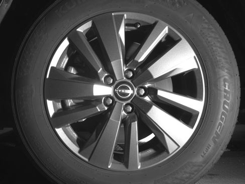 Used 2025 Nissan Pathfinder SV AWD/4WD image 12