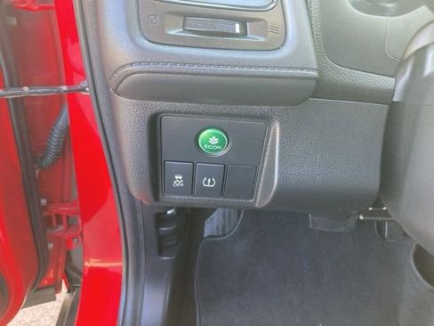 Used 2016 Honda HR-V LX image 18