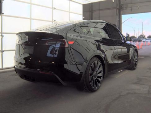 Used 2023 Tesla Model Y Performance AWD/4WD image 6