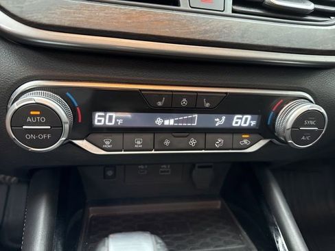 Used 2024 Nissan Altima 2.5 SL image 17