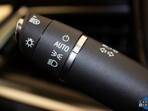 Certified 2025 Cadillac XT6 Premium Luxury image 28