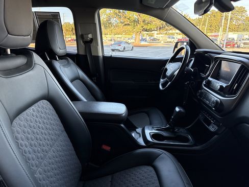 Used 2019 Chevrolet Colorado Z71 image 34