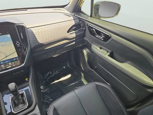 Certified 2025 Subaru Forester Touring w/ Popular Package - Touring AWD/4WD image 11
