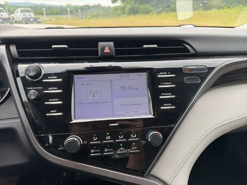 Used 2020 Toyota Camry LE w/ Carpet Mat Package FWD image 13