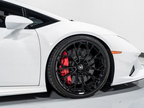 Used 2020 Lamborghini Huracan EVO AWD/4WD image 40