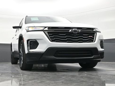 Used 2022 Chevrolet Traverse RS FWD image 26