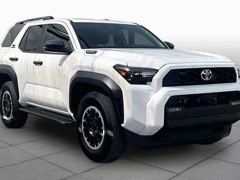 Used 2025 Toyota 4Runner TRD Off-Road AWD/4WD image 3