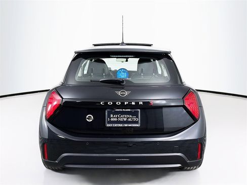 Certified 2025 MINI Cooper S image 6