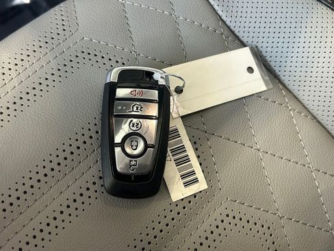 Certified 2024 Ford Escape SE w/ PHEV Premium Package image 44