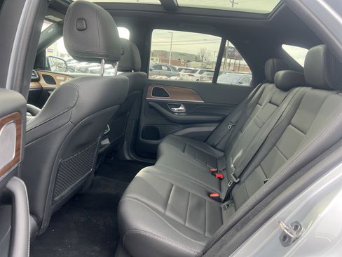Used 2025 Mercedes-Benz GLE 350 4MATIC w/ Winter Package image 20
