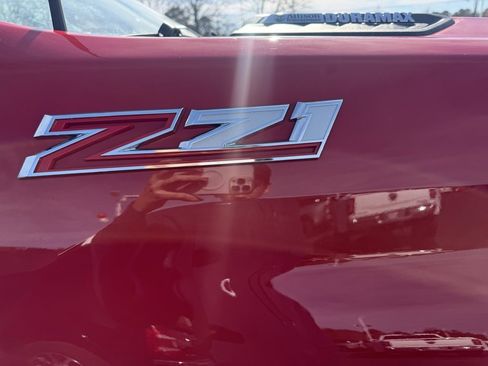 Used 2024 Chevrolet Silverado 2500 Custom w/ Custom Value Package image 25