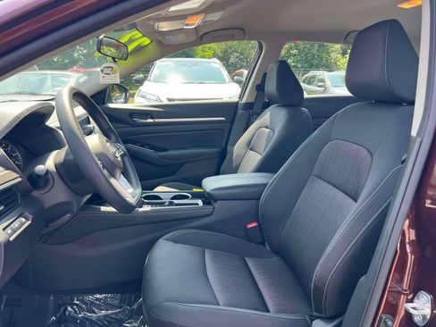 Used 2023 Nissan Altima 2.5 SV FWD image 25