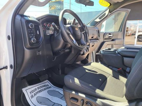 Used 2022 Chevrolet Silverado 2500 Custom w/ Custom Convenience Package AWD/4WD image 13