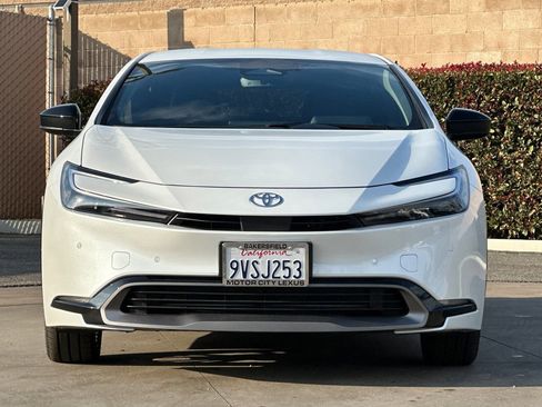Used 2026 Toyota Prius XLE image 10