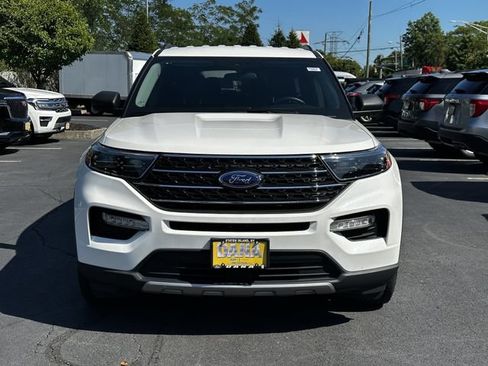 Certified 2023 Ford Explorer XLT w/ Equipment Group 202A AWD/4WD image 2