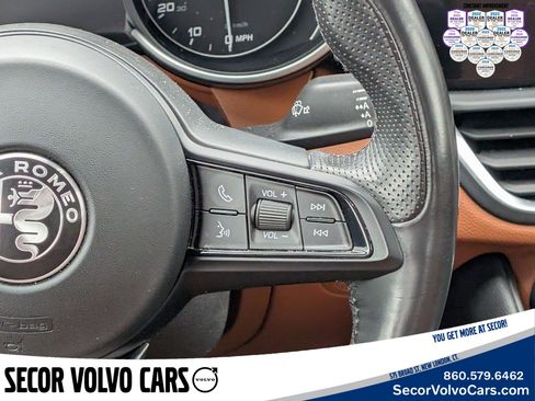 Used 2020 Alfa Romeo Giulia Ti image 16