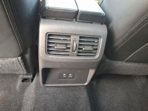 Used 2023 Nissan Rogue SV w/ SV Premium B Package image 18