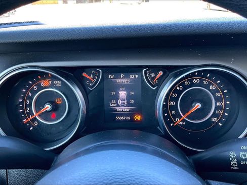 Used 2020 Jeep Wrangler Unlimited Sport image 26