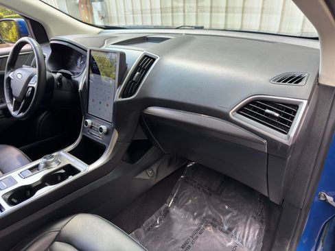 Used 2022 Ford Edge SEL AWD/4WD image 13