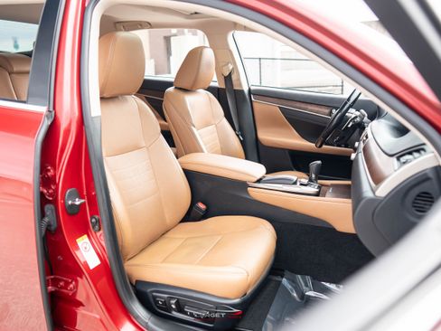 Used 2016 Lexus GS 350 AWD image 15