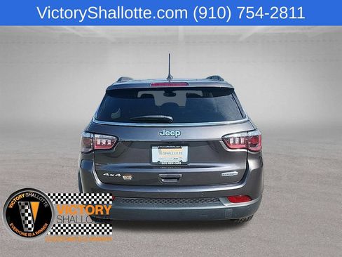 Certified 2022 Jeep Compass Latitude w/ Sun and Sound Group AWD/4WD image 26