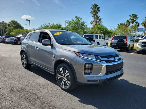 Used 2025 Mitsubishi Outlander Sport ES image 2