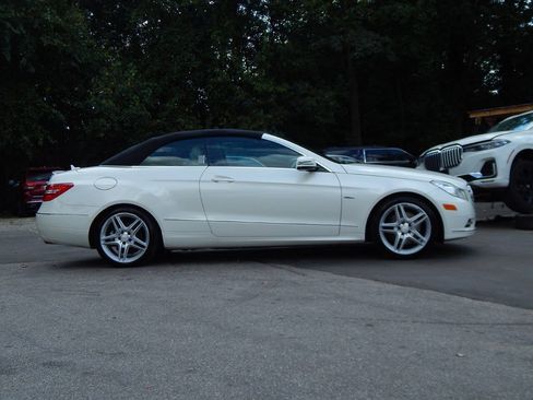 Used 2012 Mercedes-Benz E 350 Cabriolet image 4
