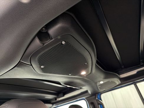 New 2025 Jeep Wrangler Unlimited Rubicon image 12